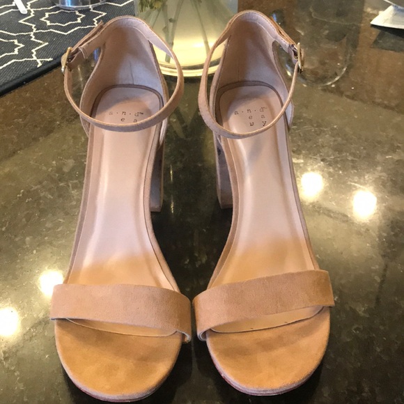 a new day Shoes - Nude suede block heels